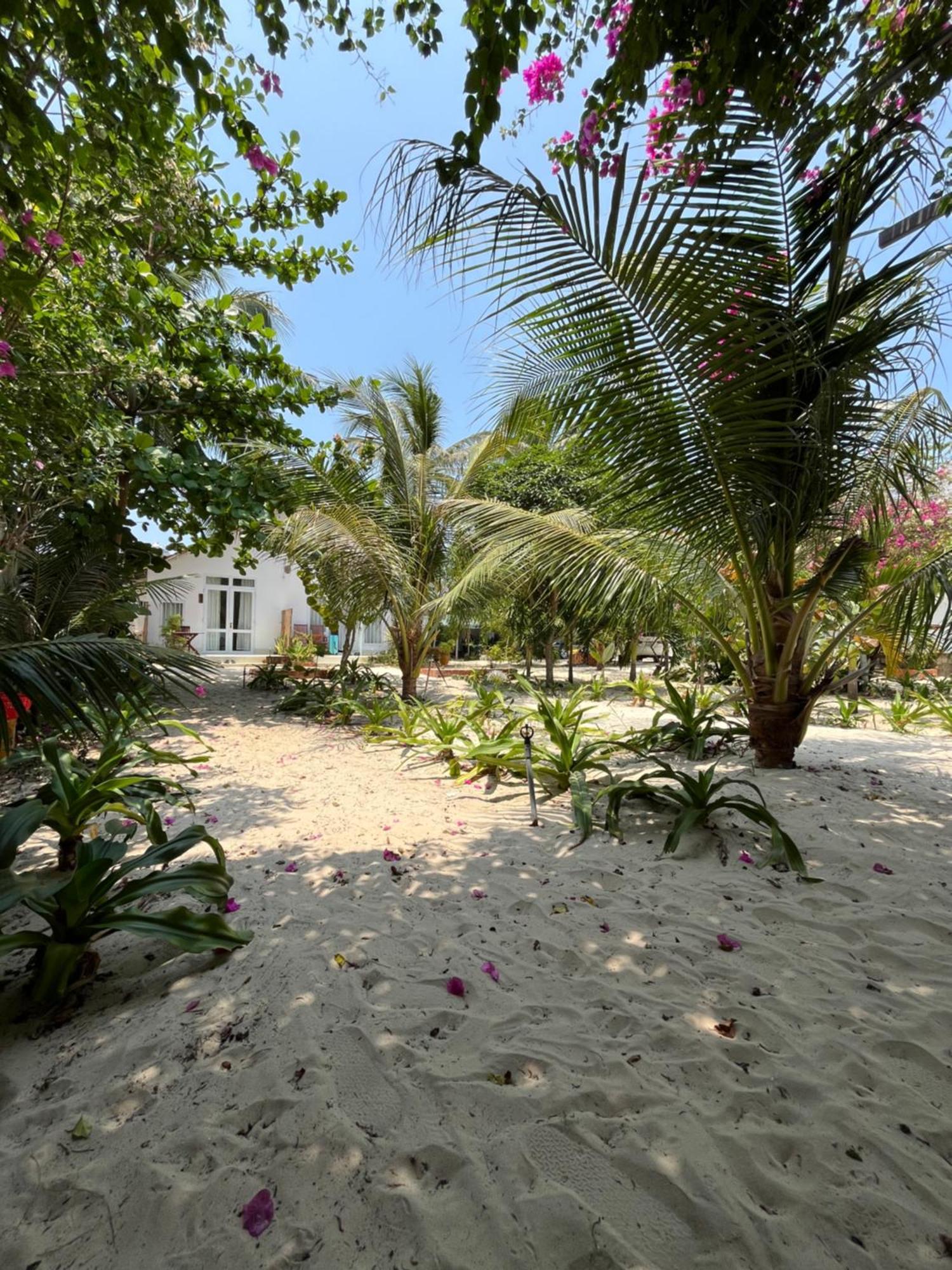 Robinson Beach Bungalow Vinh Hoa Εξωτερικό φωτογραφία